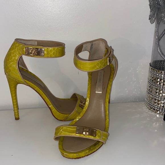Bcbg heels - Picture 1 of 4
